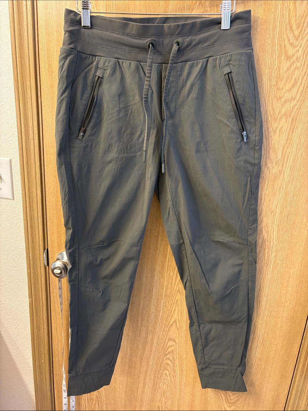 Athleta Trekkie North Jogger in Army Green